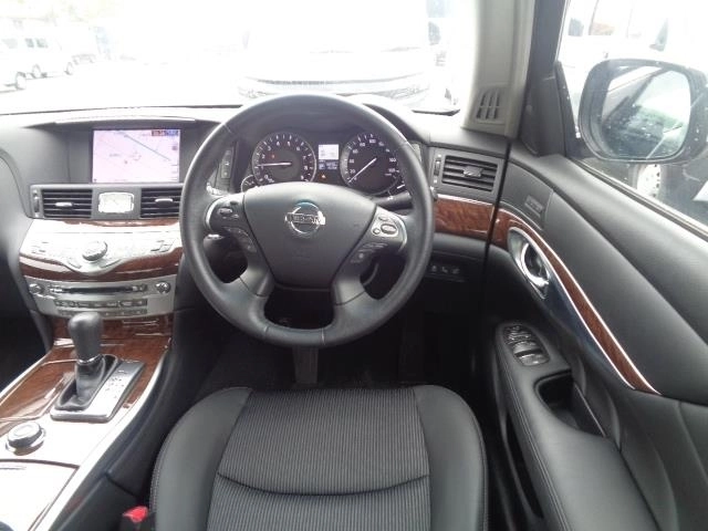NISSAN FUGA