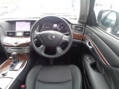 NISSAN FUGA