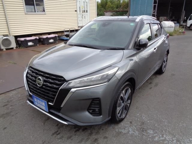NISSAN KICKS