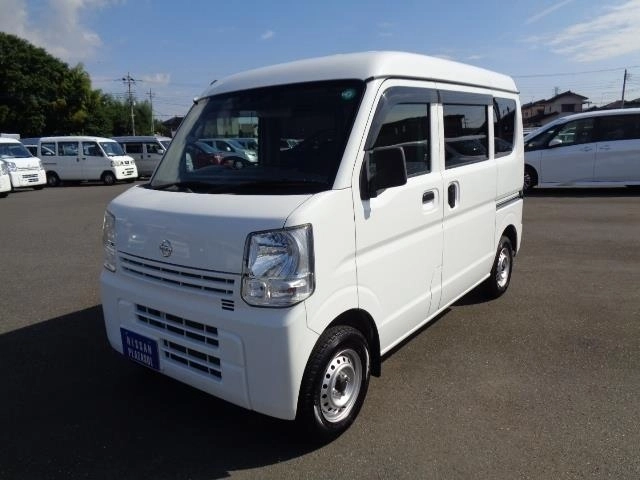 NISSAN CLIPPER VAN