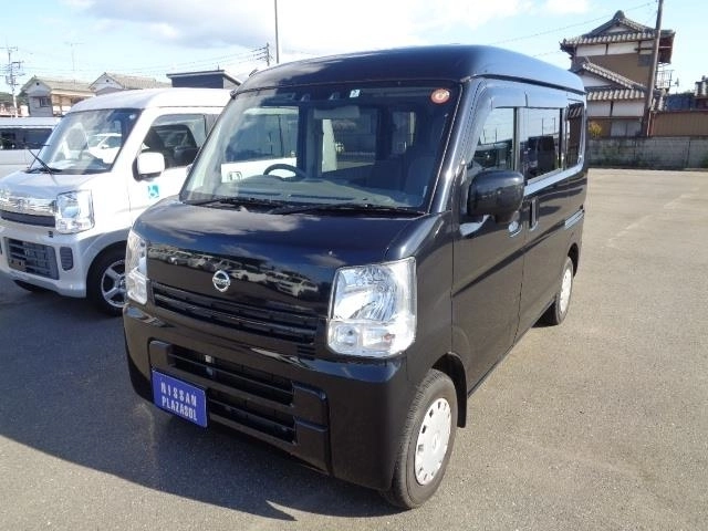 NISSAN CLIPPER VAN