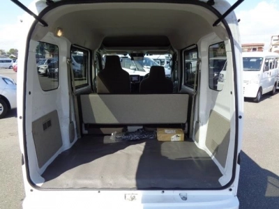 NISSAN CLIPPER VAN