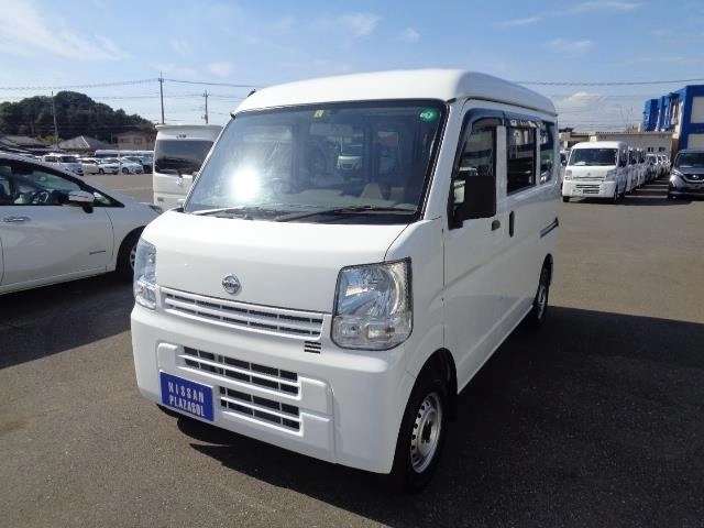 NISSAN CLIPPER VAN