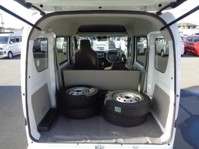 NISSAN CLIPPER VAN