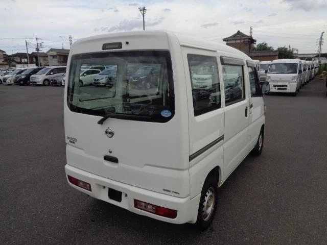 NISSAN CLIPPER VAN