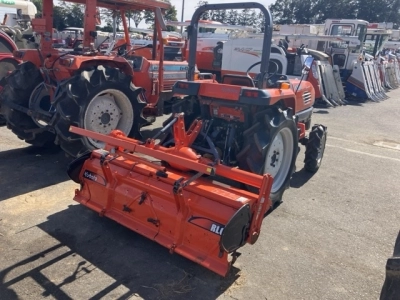 KUBOTA KUBOTA