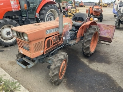 KUBOTA KUBOTA