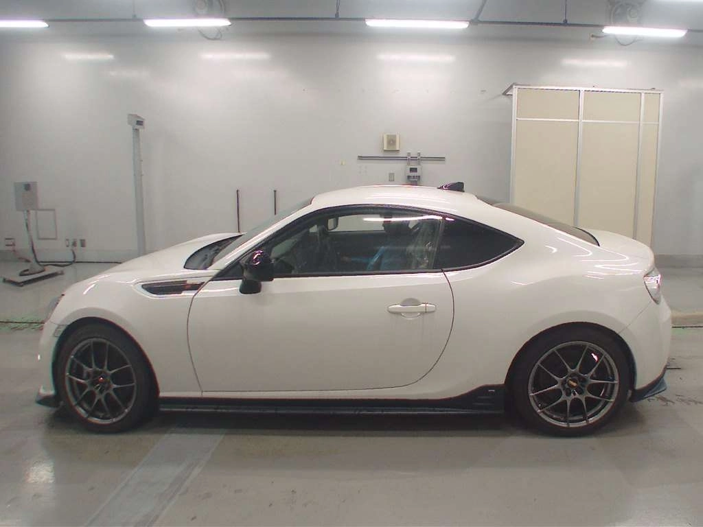 SUBARU BRZ