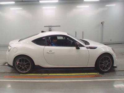 SUBARU BRZ