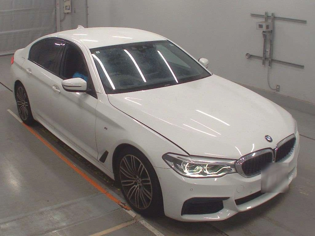 BMW 5 SERIES