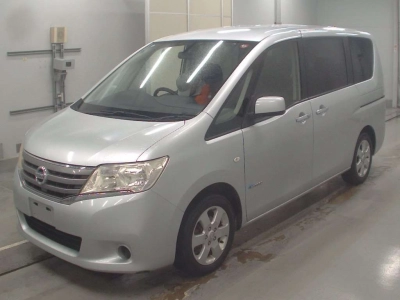 NISSAN SERENA