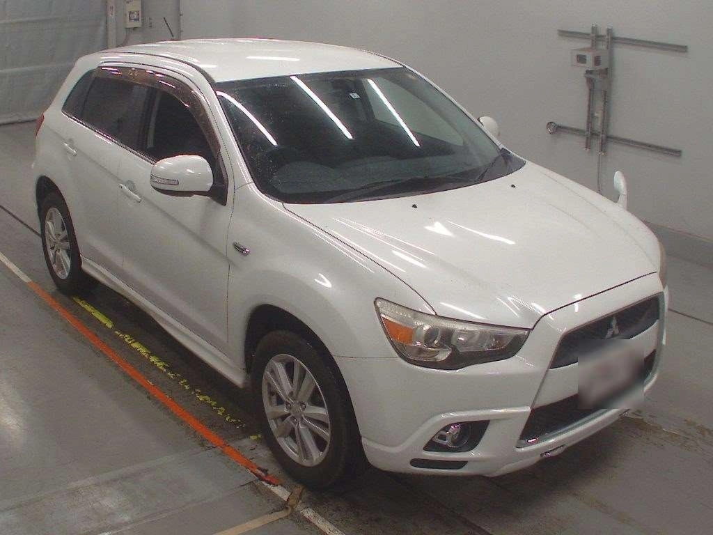 MITSUBISHI RVR