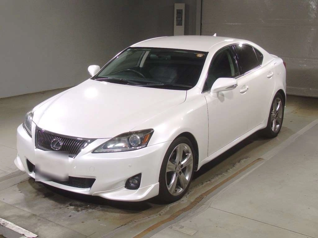 LEXUS IS
