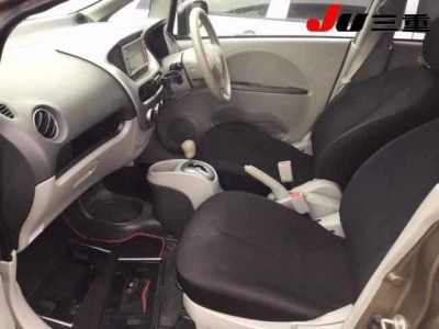 MITSUBISHI I