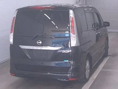 NISSAN SERENA