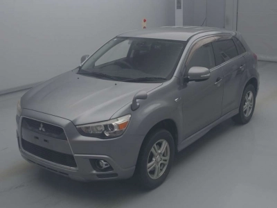 MITSUBISHI RVR