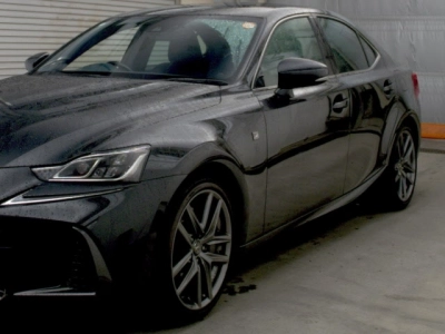 LEXUS IS
