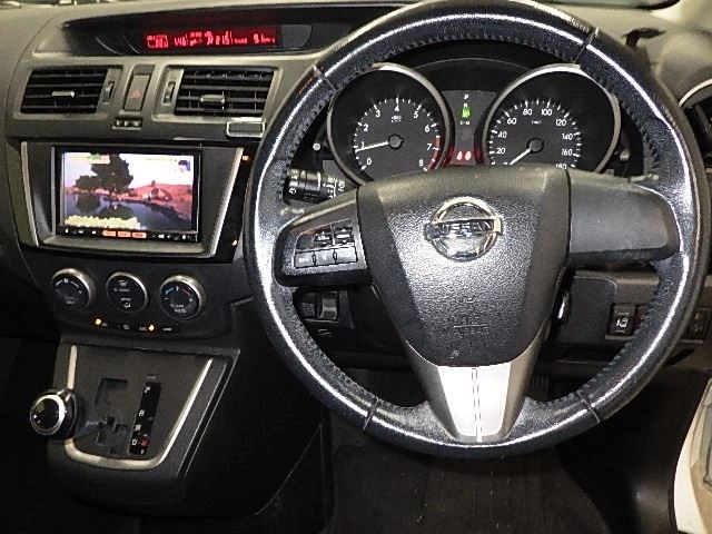 NISSAN LAFESTA