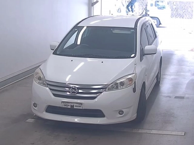 NISSAN LAFESTA