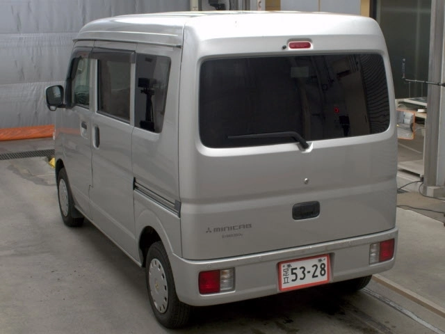 MITSUBISHI MINICAB