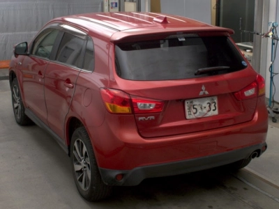 MITSUBISHI RVR
