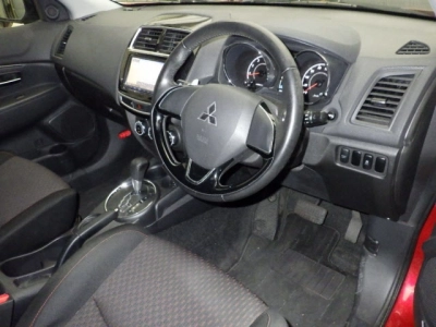 MITSUBISHI RVR