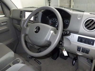 MITSUBISHI TOWN BOX