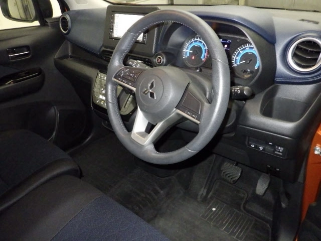 MITSUBISHI EK X