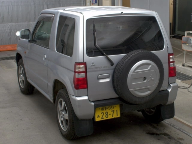 MITSUBISHI PAJERO MINI