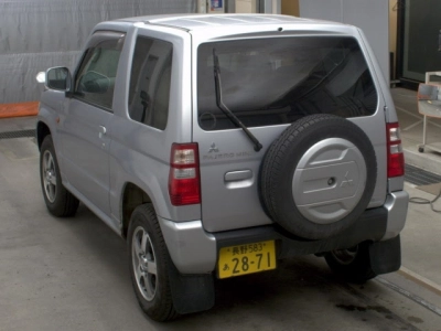 MITSUBISHI PAJERO MINI