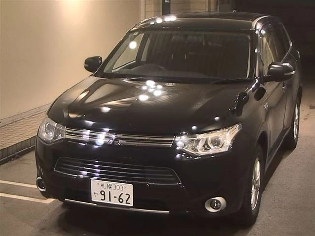 MITSUBISHI OUTLANDER PHEV