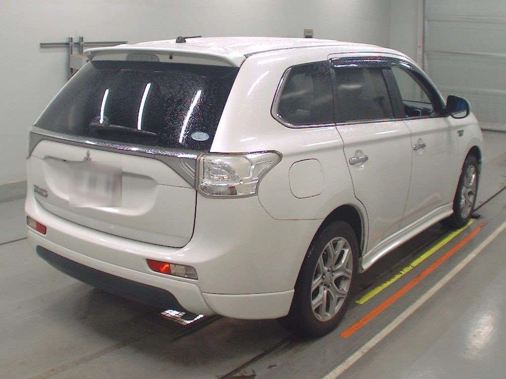 MITSUBISHI OUTLANDER PHEV