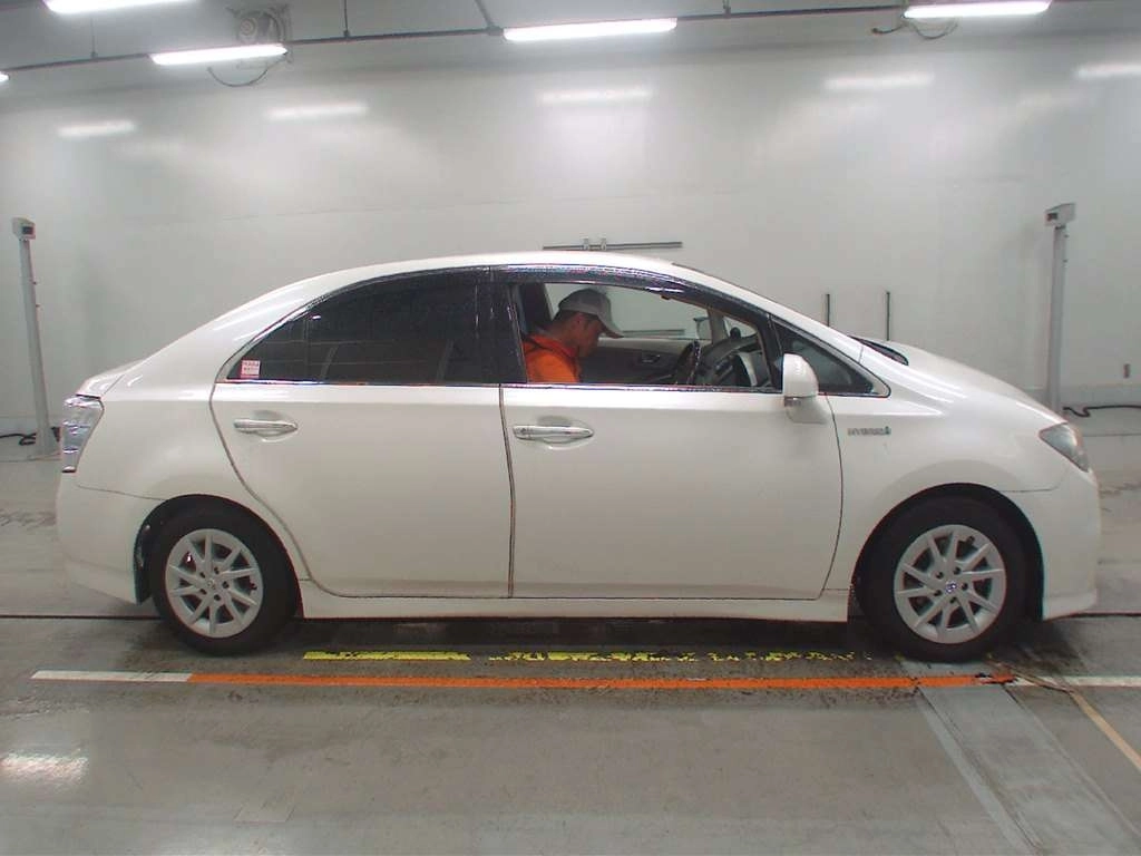 TOYOTA SAI