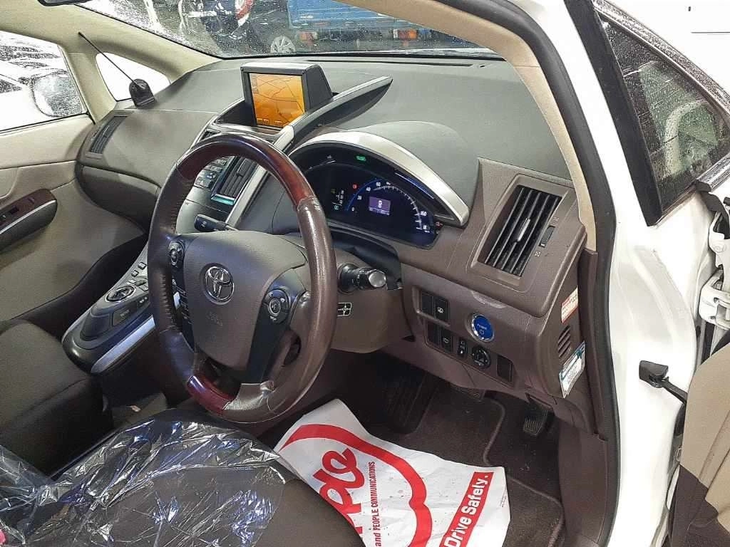 TOYOTA SAI