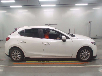 MAZDA AXELA SPORT