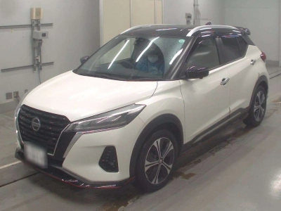 NISSAN KICKS