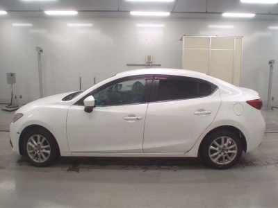 MAZDA AXELA HYBRID
