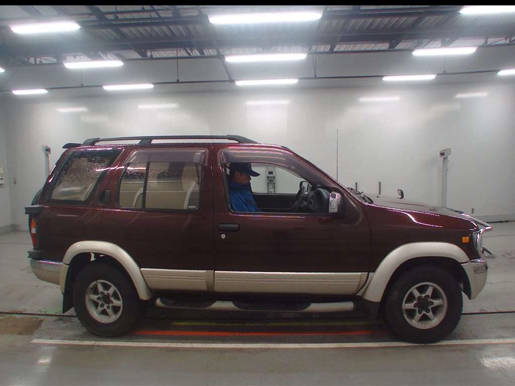 NISSAN TERRANO
