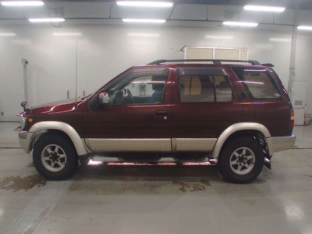 NISSAN TERRANO