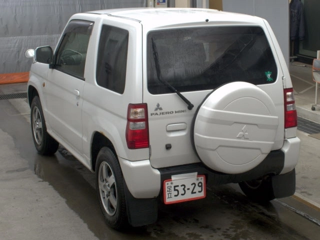 MITSUBISHI PAJERO MINI