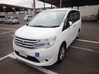 NISSAN SERENA