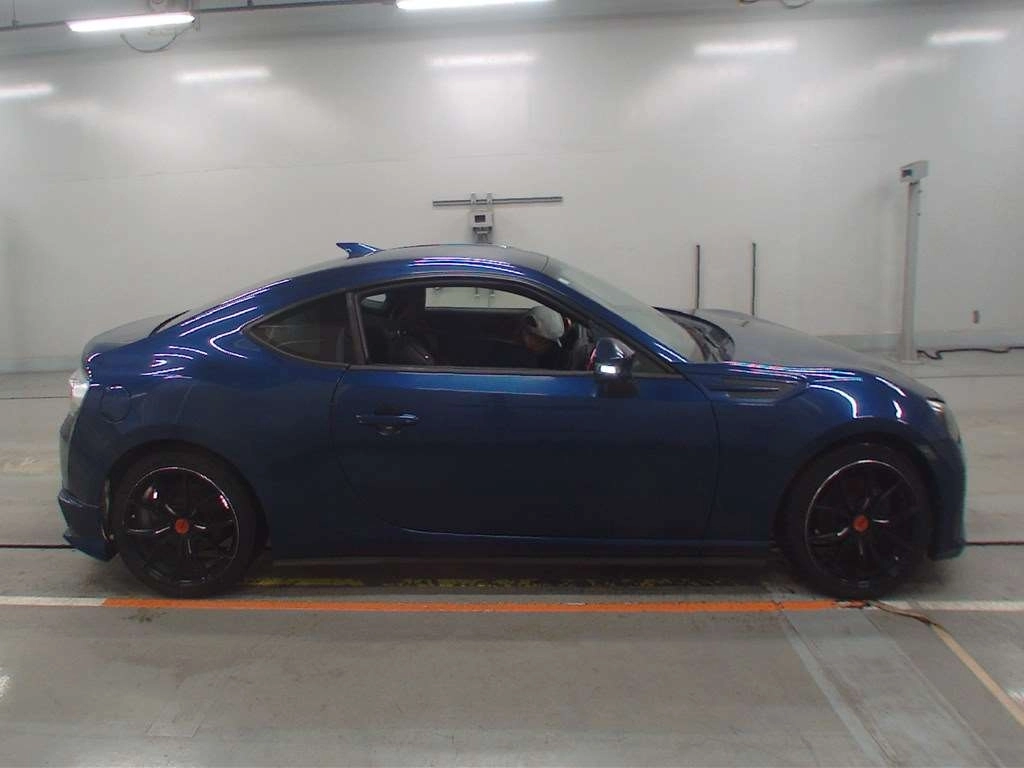 SUBARU BRZ