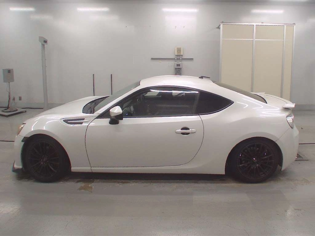 SUBARU BRZ