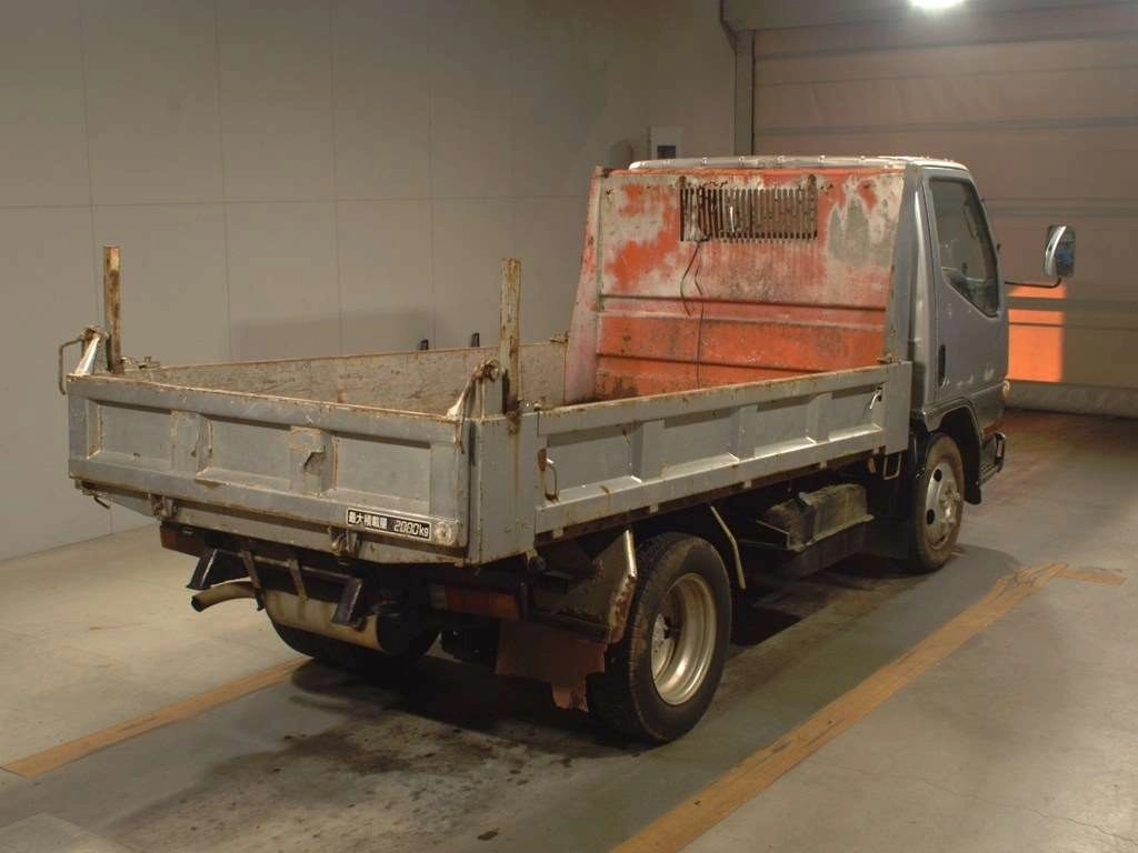 MITSUBISHI CANTER