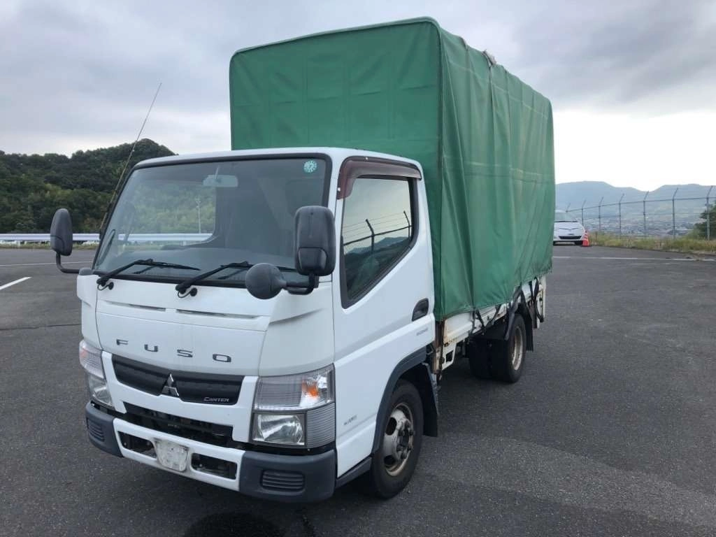 MITSUBISHI CANTER