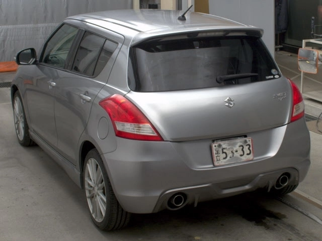 SUZUKI SWIFT