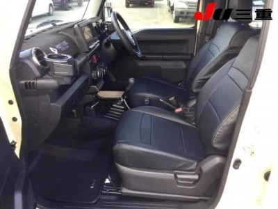 SUZUKI JIMNY NOMADE
