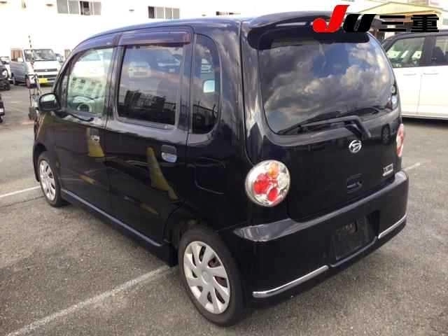 DAIHATSU MOVE LATTE