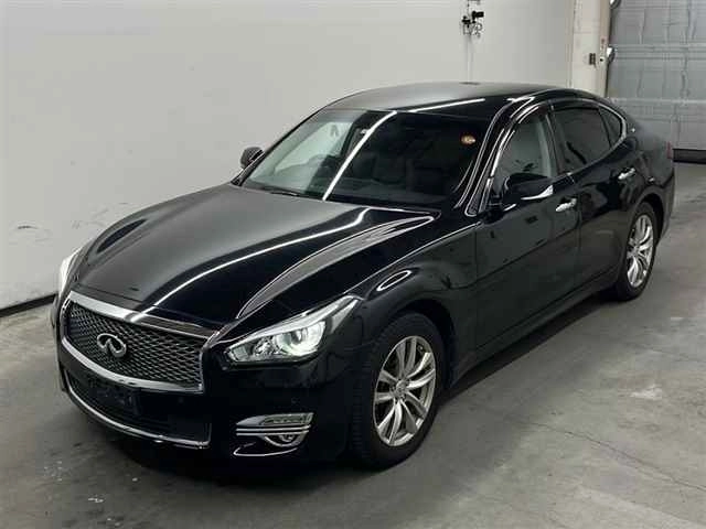 NISSAN FUGA