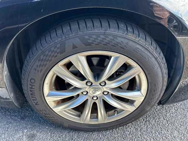 NISSAN FUGA
